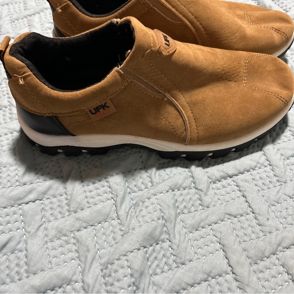 Men's UFK Sport Slip On Shoes Camel Brown Size 43 (9.5) Great Condition - Picture 2 of 13